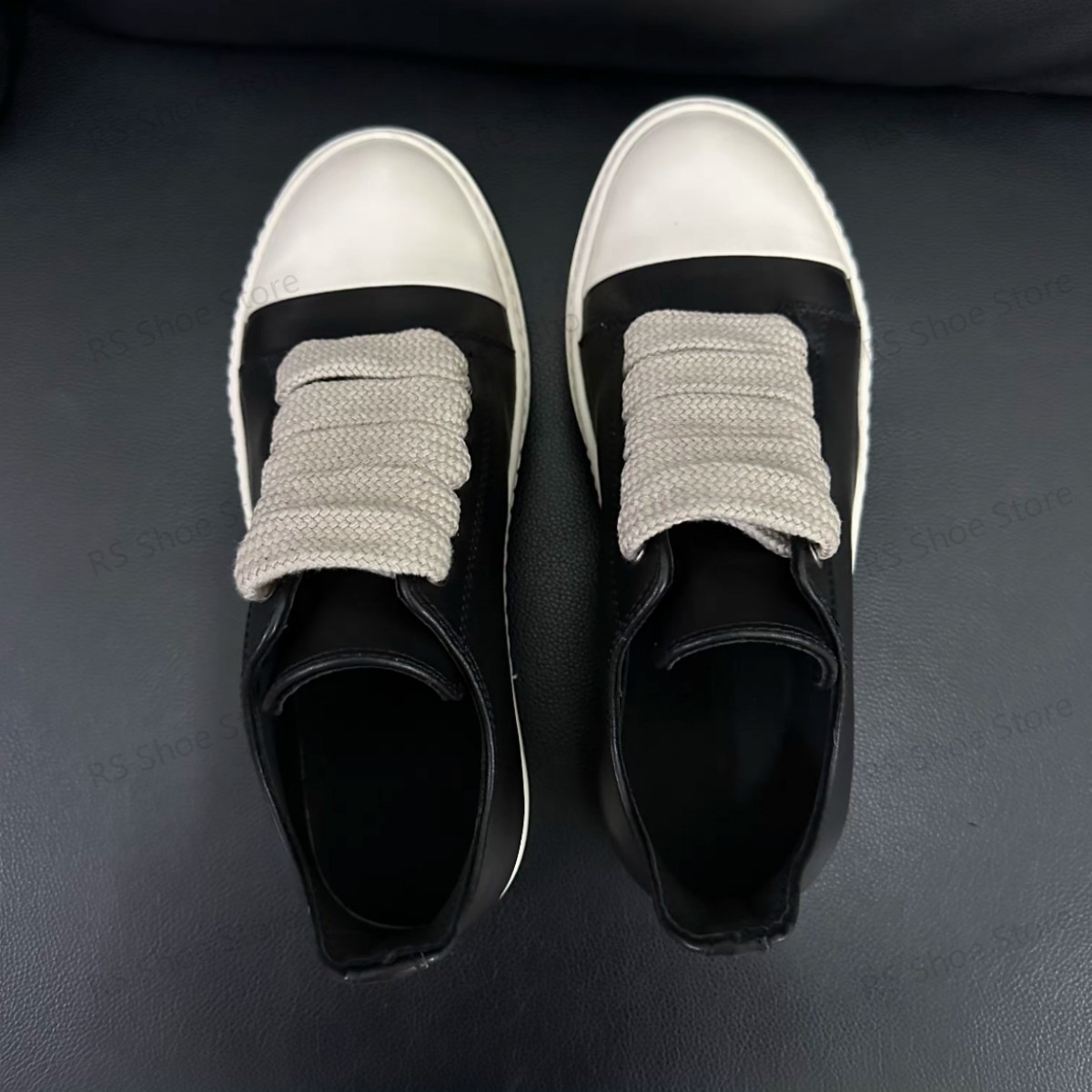 Classic Black Leather Low Top  - Leather Sneaker Care Kit 评论和价格